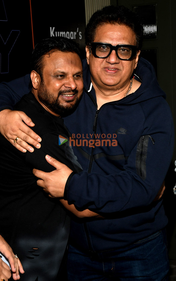 photos anu malik sunil grover rajat bedi and others grace lyricist kumaars birthday bash 31