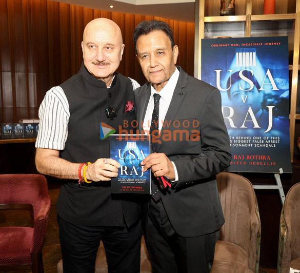 photos anupam kher tusshar kapoor and others attend padma shri dr raj bothras usa v raj book launch 7