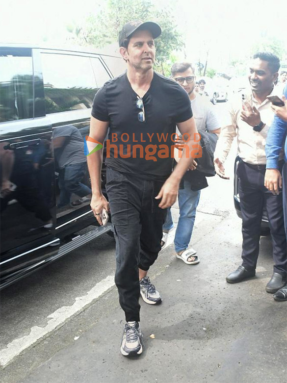 Photos: Hrithik Roshan snapped outside a dental clinic in Bandra