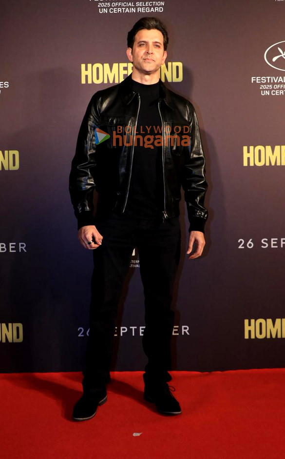 photos ishaan khatter janhvi kapoor vishal jethwa and others grace the special screening of homebound 21