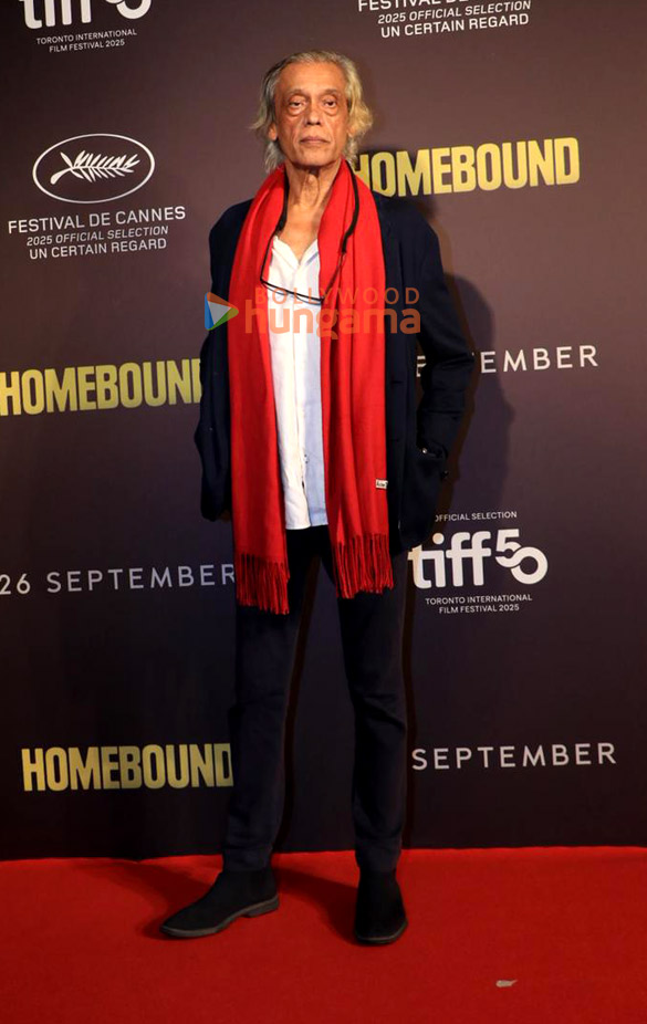 photos ishaan khatter janhvi kapoor vishal jethwa and others grace the special screening of homebound 9 3