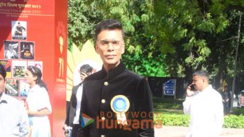 Photos: Karan Johar, Vidhu Vinod Chopra, Ektaa R Kapoor and others arrive at Vigyan Bhawan to attend the 71st National Film Awards