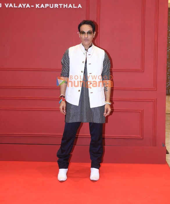 photos mahima choudhary raveena tandon jaaved jaaferi and others snapped at jj valaya store launch 32