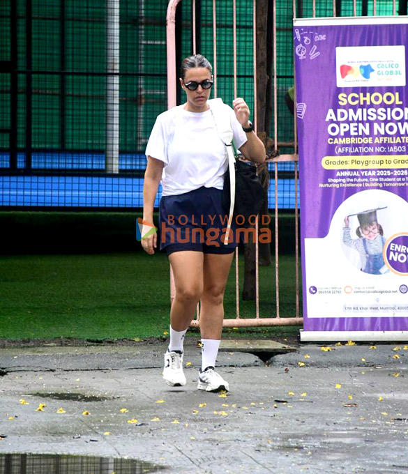 photos neha dhupia and angad bedi snapped in khar 6