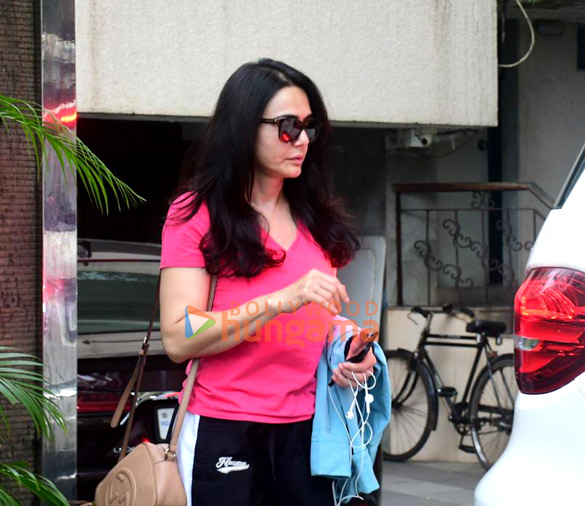 photos pretty zinta snapped outside a dental clinic in bandra 2