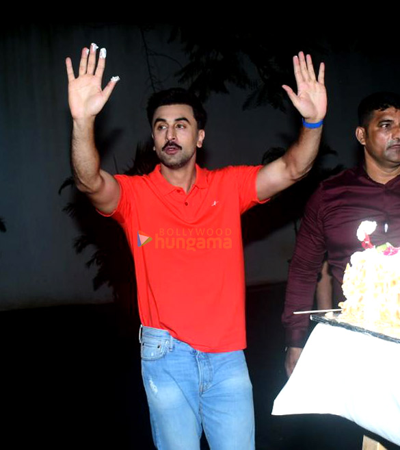 photos ranbir kapoor snapped celebrating his birthday at his residence in bandra 2