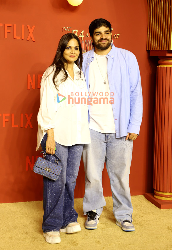 photos shah rukh khan kajol aryan khan ajay devgn sahher bambba shashank khaitan and others grace the premiere of the bads of bollywood 1123 7 657