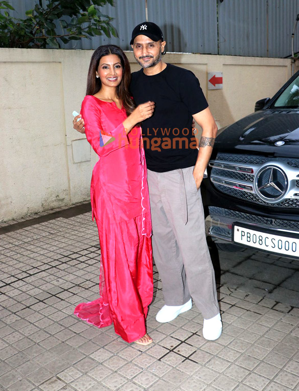 photos shilpa shetty raj kundra geeta basra and others grace the special screening of mehar 4 photos shilpa shetty raj kundra geeta basra and others grace the special screening of mehar 4