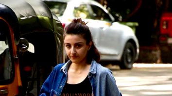 Photos: Soha Ali Khan snapped in Pali Hill