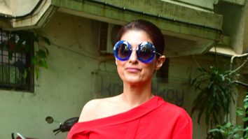 Photos: Twinkle Khanna spotted in Juhu