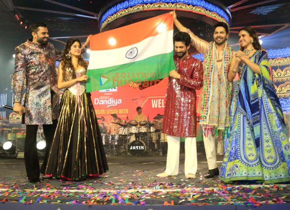 photos varun dhawan janhvi kapoor sanya malhotra rohit saraf and maniesh paul snapped promoting sunny sanskari ki tulsi kumari at falguni pathaks dandiya night 4