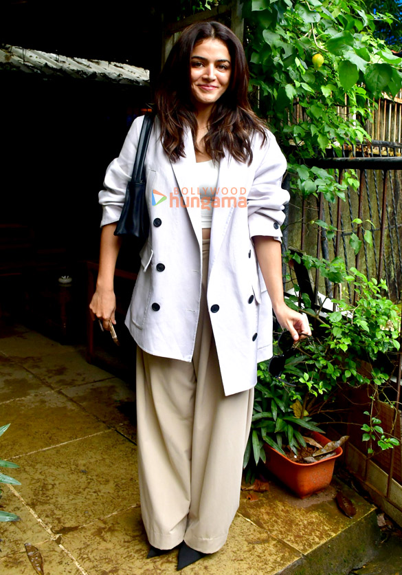 photos wamiqa gabbi snapped in juhu 5