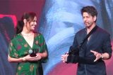 SRK’s fun banter with Mona Singh at Bads of Bollywood Trailer Launch