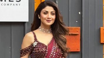 Shilpa Shetty stealing hearts in a gorgeous red saree