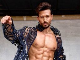 Our Baaghi aka Tiger Shroff flaunting his abs be like