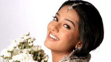Amrita Rao opens up on bizarre proposals after Vivah; reveals, “People standing next to their car and dog, saying ‘mujhse shaadi karlo’”