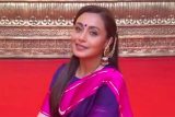 When elegance meet devotion! Rani Mukerji for Durga puja