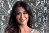 Beauty & Grace! Chitrangda Singh