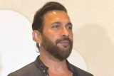 Handsome in metallic blue kurta! Terence Lewis