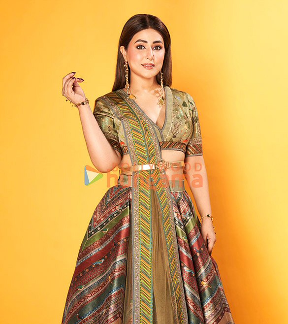 hina khan 1 77