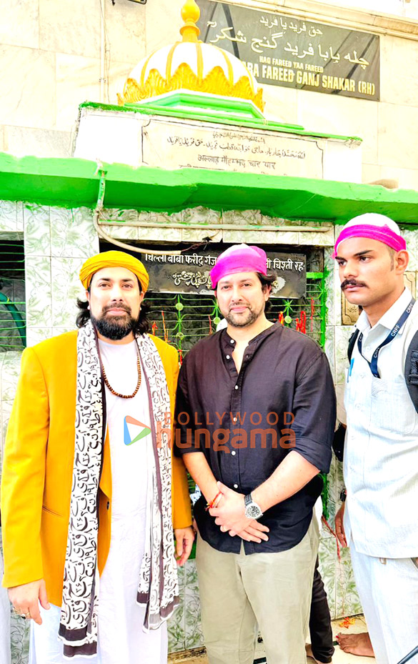 photos aftab shivdasani snapped at ajmer sharif dargah 009