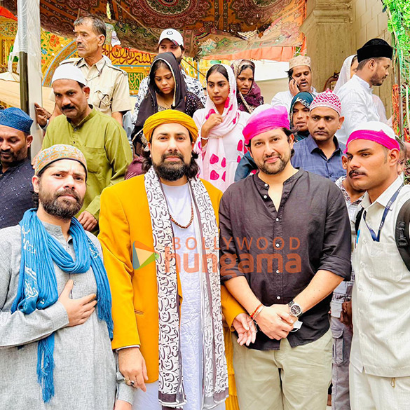 photos aftab shivdasani snapped at ajmer sharif dargah 1