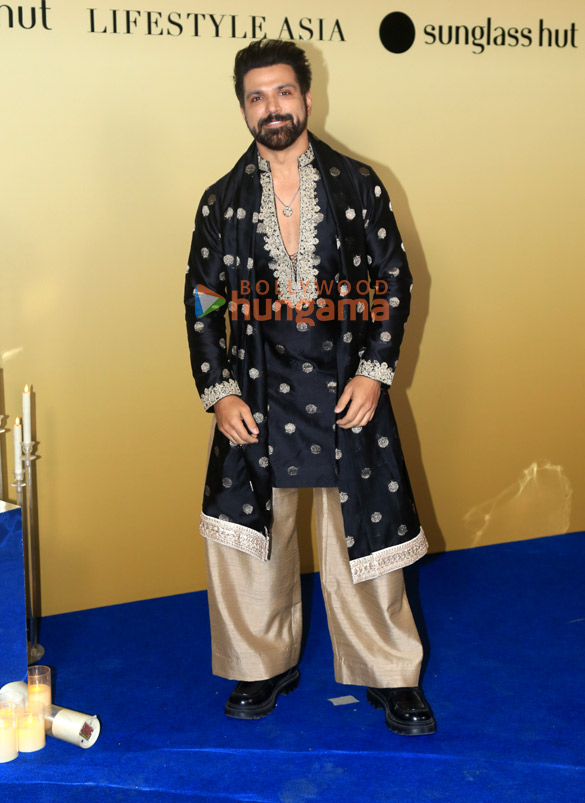 photos avneet kaur nushrratt bharuccha aaman devgan urvashi rautela and others grace the lifestyle diwali bash 2025 24
