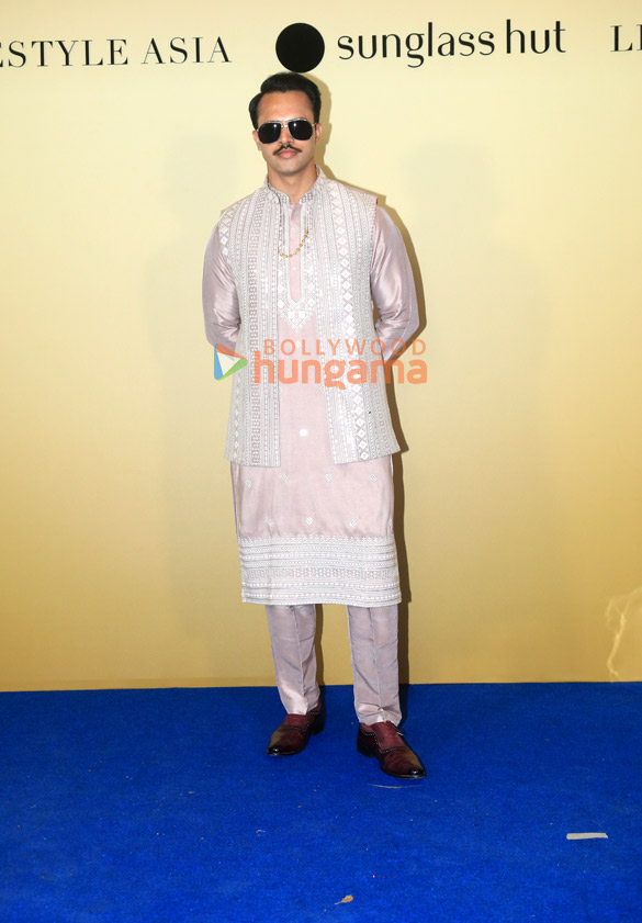 photos avneet kaur nushrratt bharuccha aaman devgan urvashi rautela and others grace the lifestyle diwali bash 2025 68