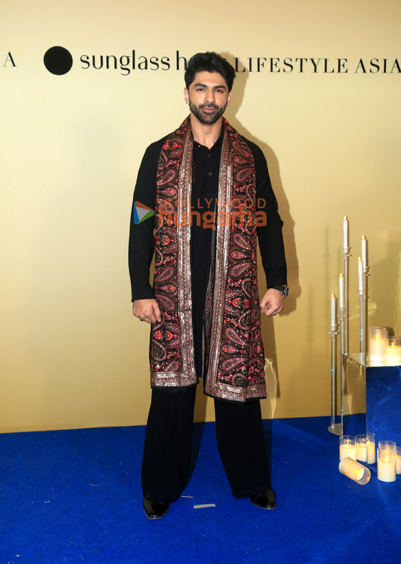 photos avneet kaur nushrratt bharuccha aaman devgan urvashi rautela and others grace the lifestyle diwali bash 2025 95