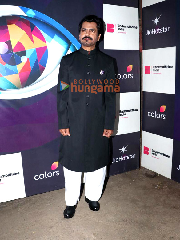 photos ayushmann khurrana rashmika mandanna and nawazuddin siddiqui snapped promoting thamma on the sets of bigg boss 19 7