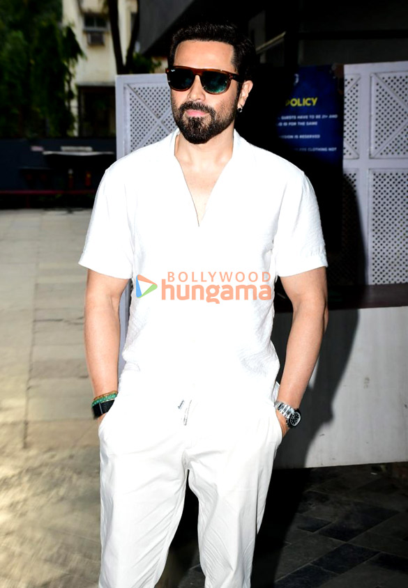 photos emraan hashmi and yami gautam dhar snapped in bandra 4