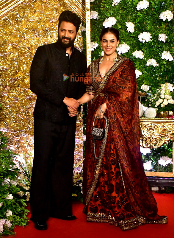 photos hrithik roshan saba azad mrunal thakur pooja hegde mouni roy nora fatehi and others snapped attending ramesh s tauranis diwali bash 31