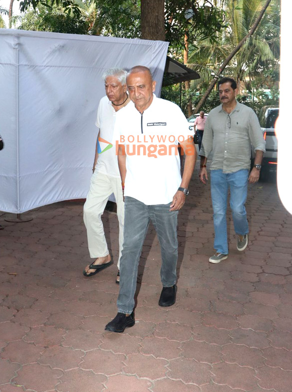 photos jackie shroff rohit shetty sonu sood aditya pancholi and others attend pankaj dheers prayer meet 2025 9