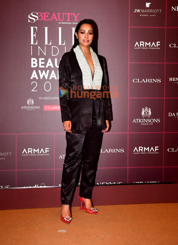 photos kriti sanon ibrahim ali khan lauren gottlieb shweta tripathi and others grace the elle beauty awards 2025 14