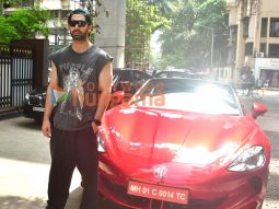 Photos: Lakshya snapped with his new car in Juhu