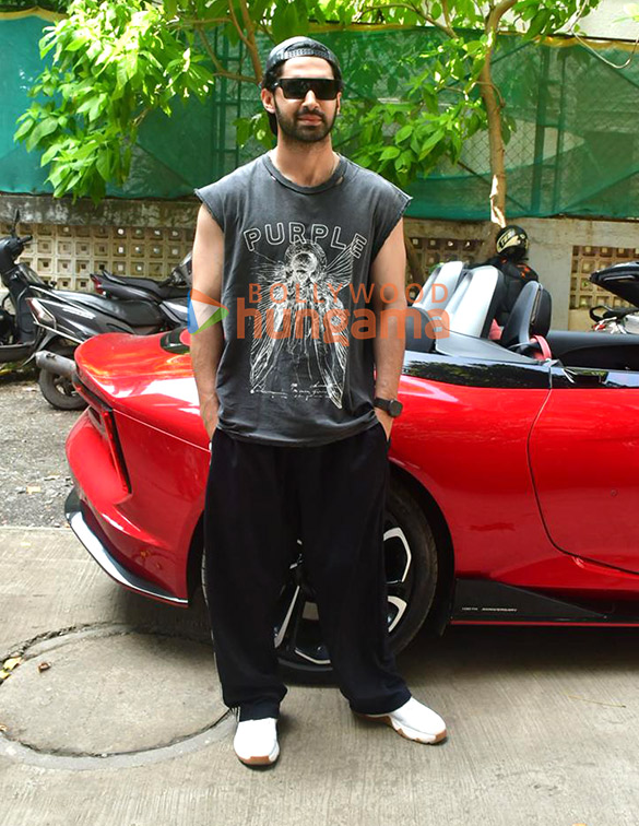 photos lakshya snapped with his new car in juhu 6