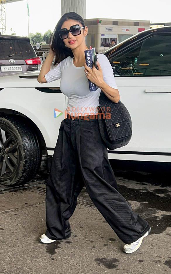 photos mouni roy adnan sami rajat bedi and others snapped the airport 4