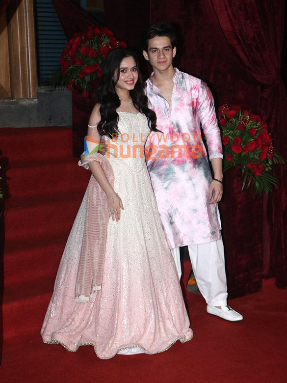 photos mouni roy jannat zubair rahmani and others attend the deewaniyat ki diwali bash 2