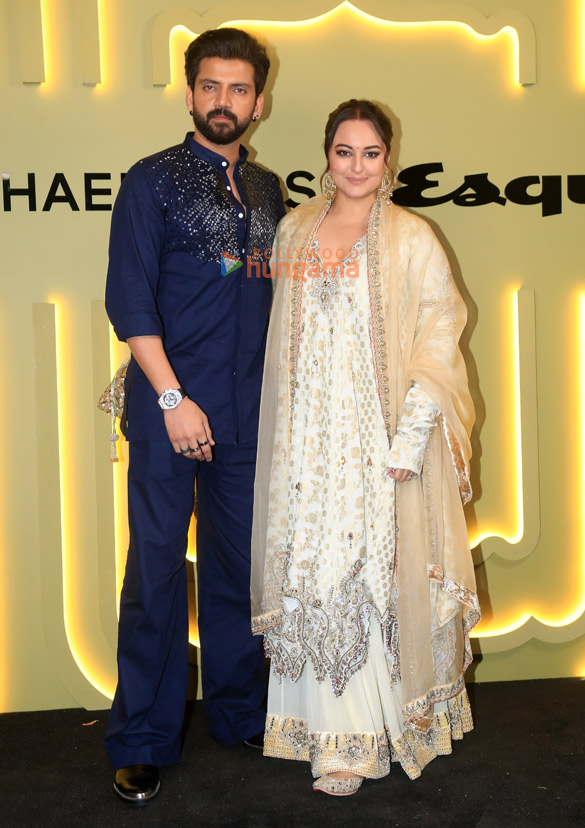 photos nimrat kaur kritika kamra elnaaz norouzi amyra dastur and others snapped attending esquire magazine diwali party 15 3