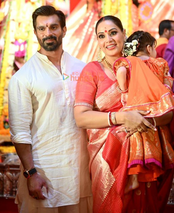 photos priyanka chopra jonas ranbir kapoor rani mukerji kajol and others snapped during durga puja at north bombay sarbojanin 9