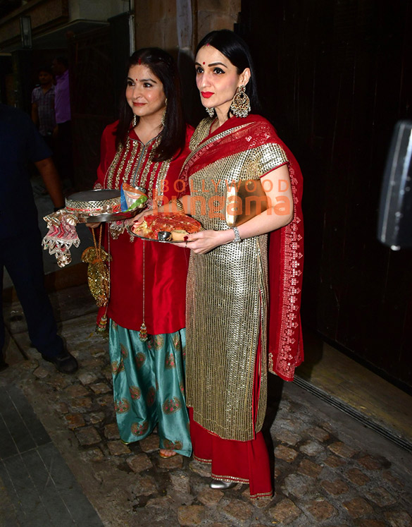 photos raveena tandon geeta basra mira rajput kapoor and others snapped at anil kapoors residence for karwa chauth 1