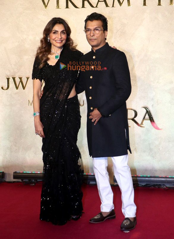 photos salman khan sonakshi sinha sushmita sen riteish deshumukh genelia deshumukh and others attend vikram phadnis 35 years anniversary celebration in jw marriott juhu 19