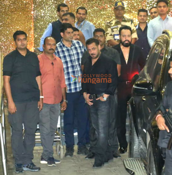 photos salman khan snapped at kalina airport 2 10