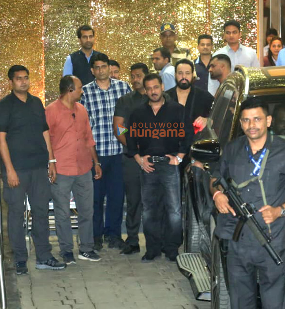 photos salman khan snapped at kalina airport 5 8