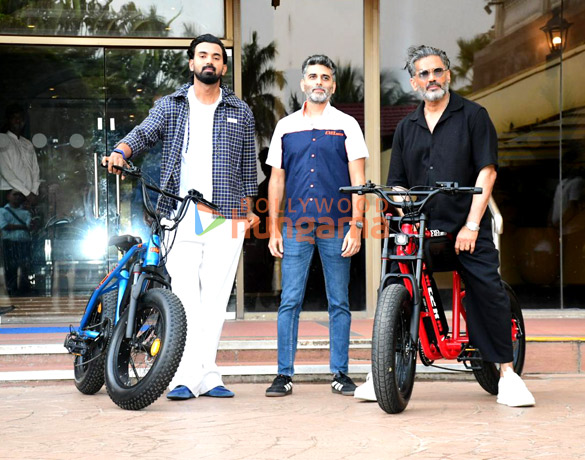 Photos: Suniel Shetty, KL Rahul and others snapped at their strategic investment announcement in Exelmoto Photos: Suniel Shetty, KL Rahul and others snapped at their strategic investment announcement in Exelmoto