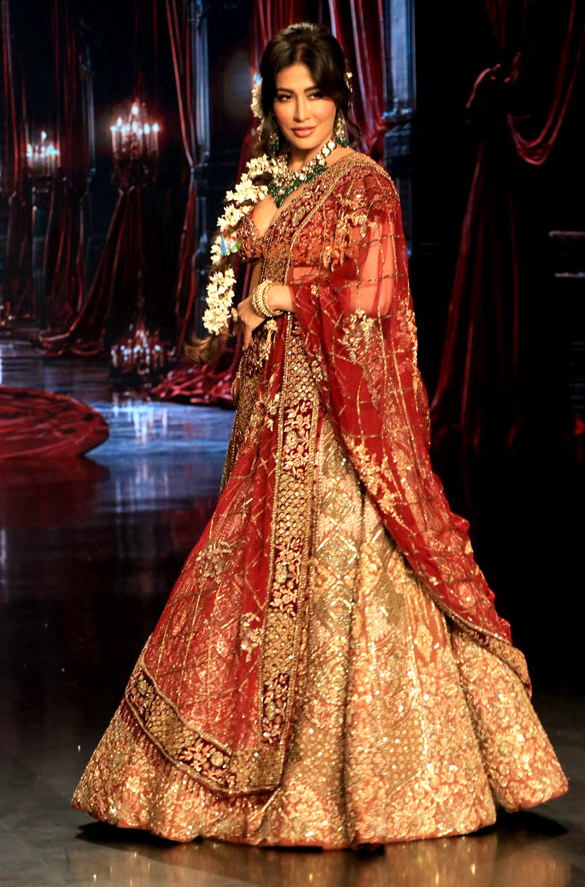 photos sushmita sen neil nitin mukesh and others turn showstoppers at bombay times fashion week 2025 8