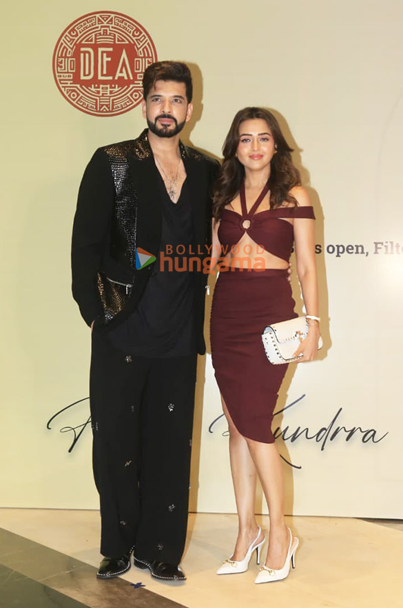 photos tejasswi prakash uorfi javed and others attend karan kundrras birthday bash 4
