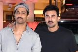 Ranbir Kapoor & Vicky Kaushal pose together for media