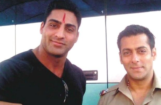 Salman Khan mourns death of Tiger 3 co-star Varinder Singh Ghuman: “Rest in peace”