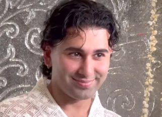 Orry’s phone cover steals the show at Manish Malhotra’s Diwali bash, watch